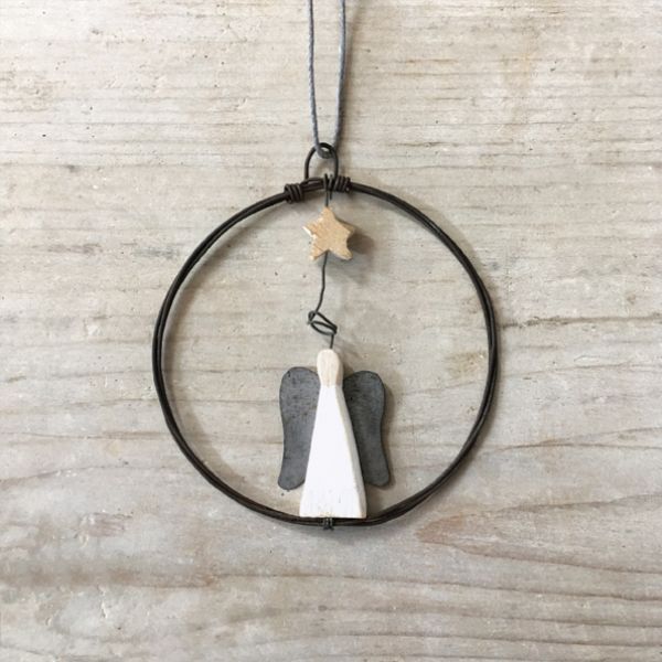 Φωτογραφία από Στεφάνι σύρμα μικρό 7,5εκ. - Άγγελος